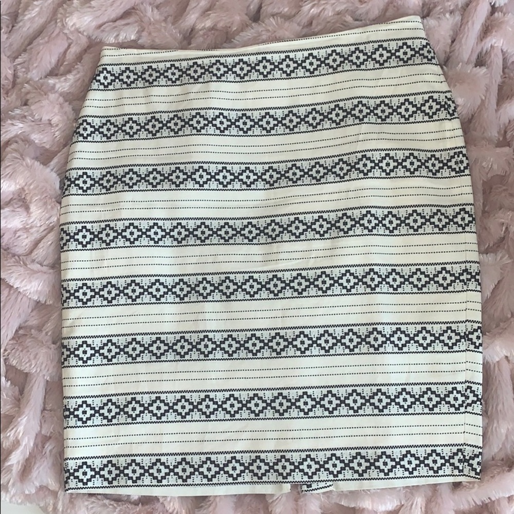 Black and cream pencil Skirt